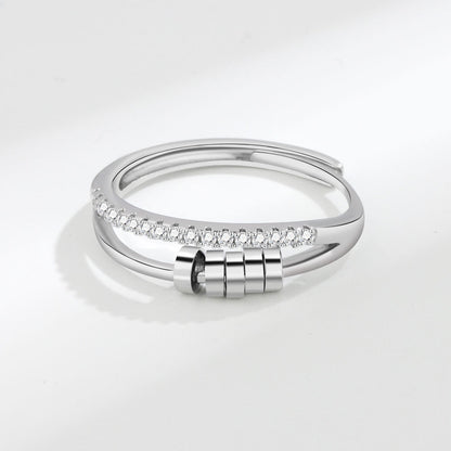 💍✨ Snurrbar Zirconring – Elegant & Stresslindrande ✨💍