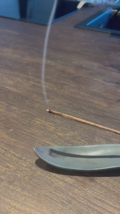 Rökens Vila – Keramisk Rökelsehållare